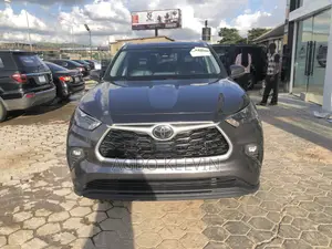 Toyota Highlander 2022 Gray