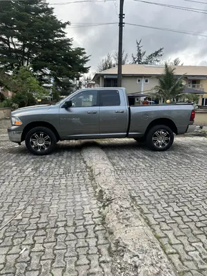 Dodge RAM Pickup 1500 SLT 2012 Green