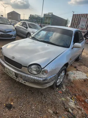 Toyota Corolla 2000 Silver