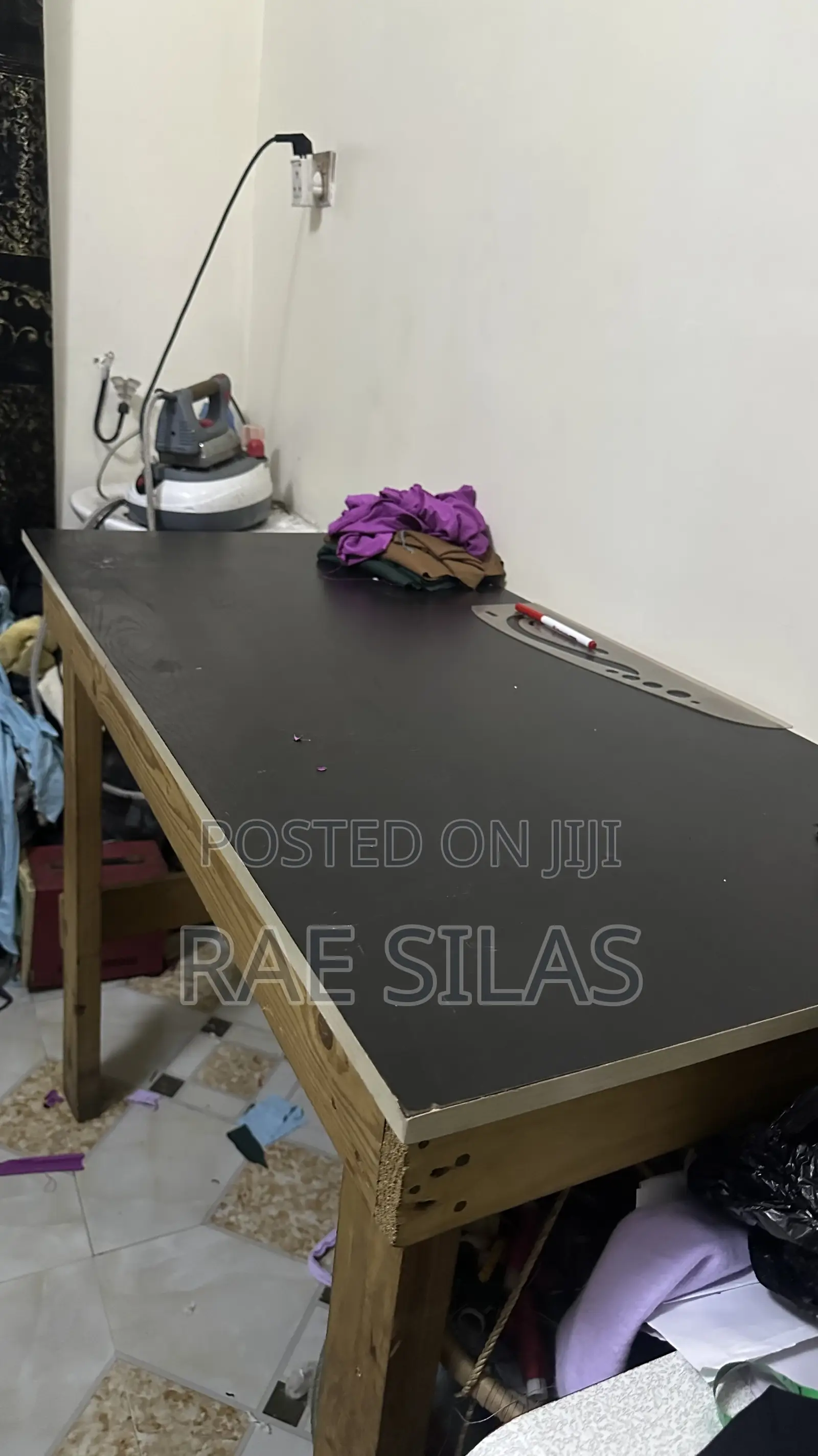 Cutting Table
