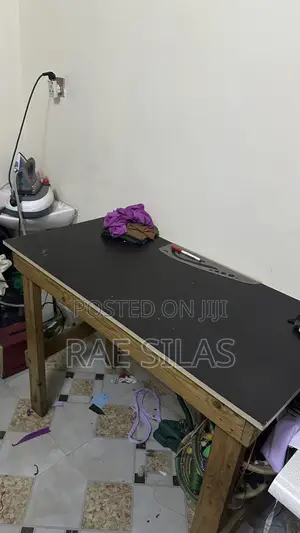 Cutting Table