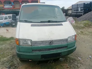 Volkswagen Transporter 2004 White
