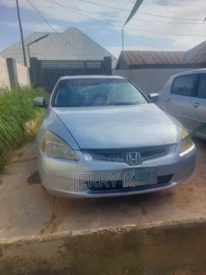 Honda Accord Automatic 2005 Gray