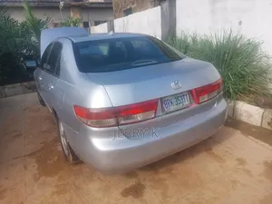 Honda Accord Automatic 2005 Gray