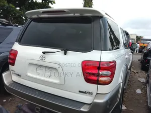 Toyota Sequoia 2004 Blue