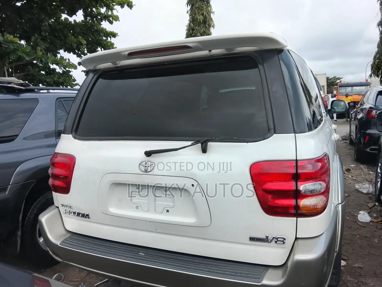 Toyota Sequoia 2004 Blue