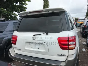 Toyota Sequoia 2004 White