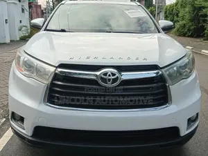 Toyota Highlander Limited Platinum 4dr SUV AWD (3.5L 6cyl 6A) 2015