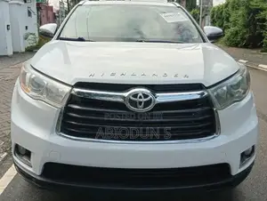 Toyota Highlander Limited Platinum 4dr SUV AWD (3.5L 6cyl 6A) 2015
