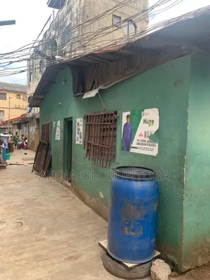 4bdrm House in Ikeja Lagos, Allen Avenue for sale