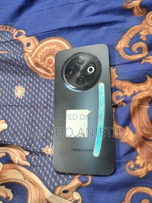 Tecno Spark 30 128 GB Black