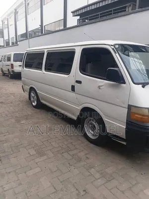 Toyota HiAce 2004 White