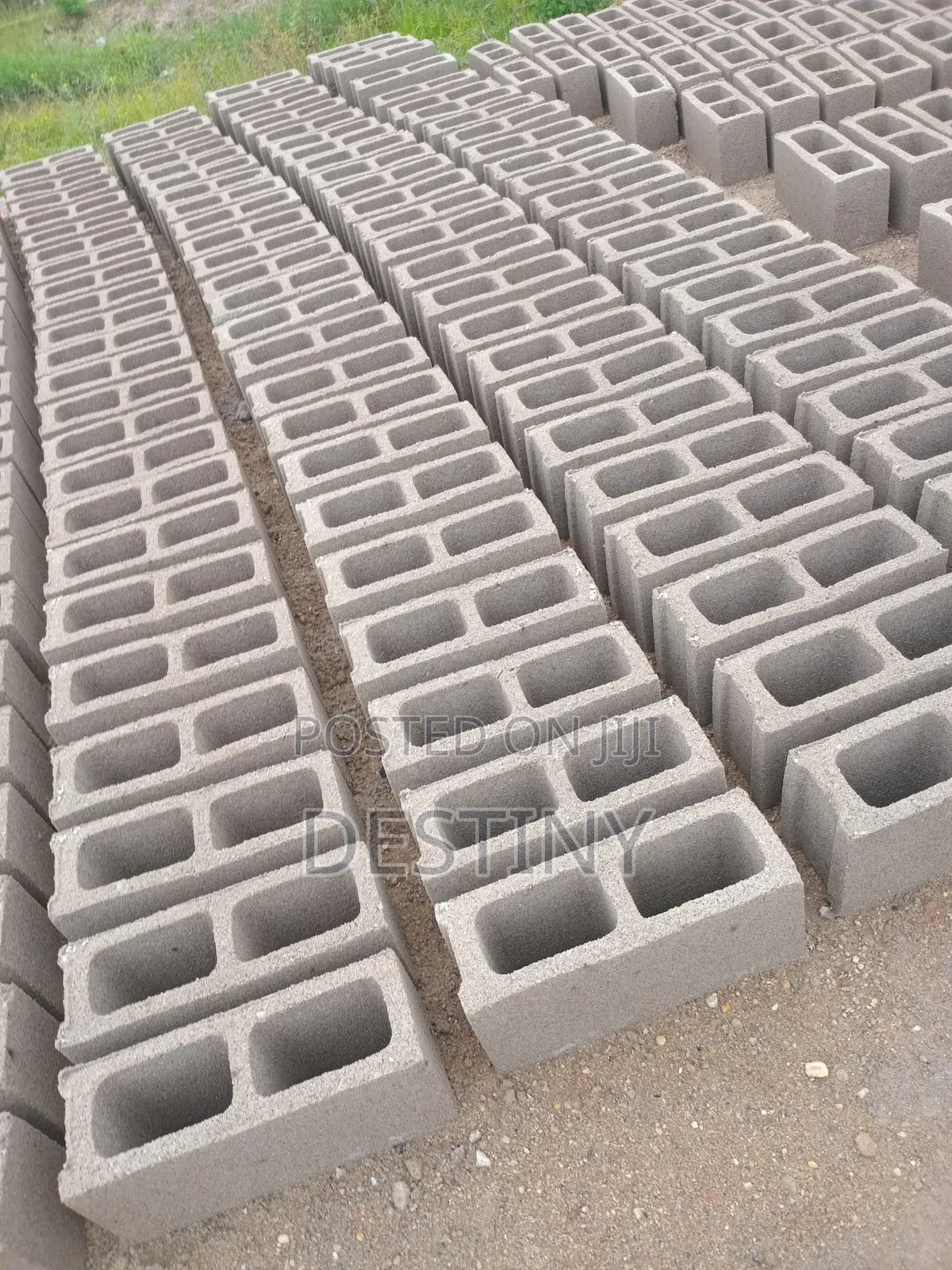Major Block Distributor