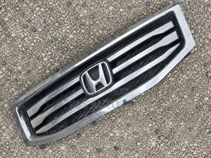 Honda Crosstour 2010–2012 Front Grille