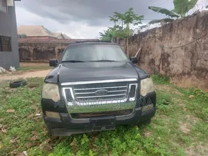 Ford Explorer Sport Trac 2010