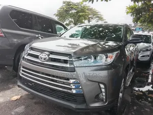 Toyota Highlander 2015 Gray