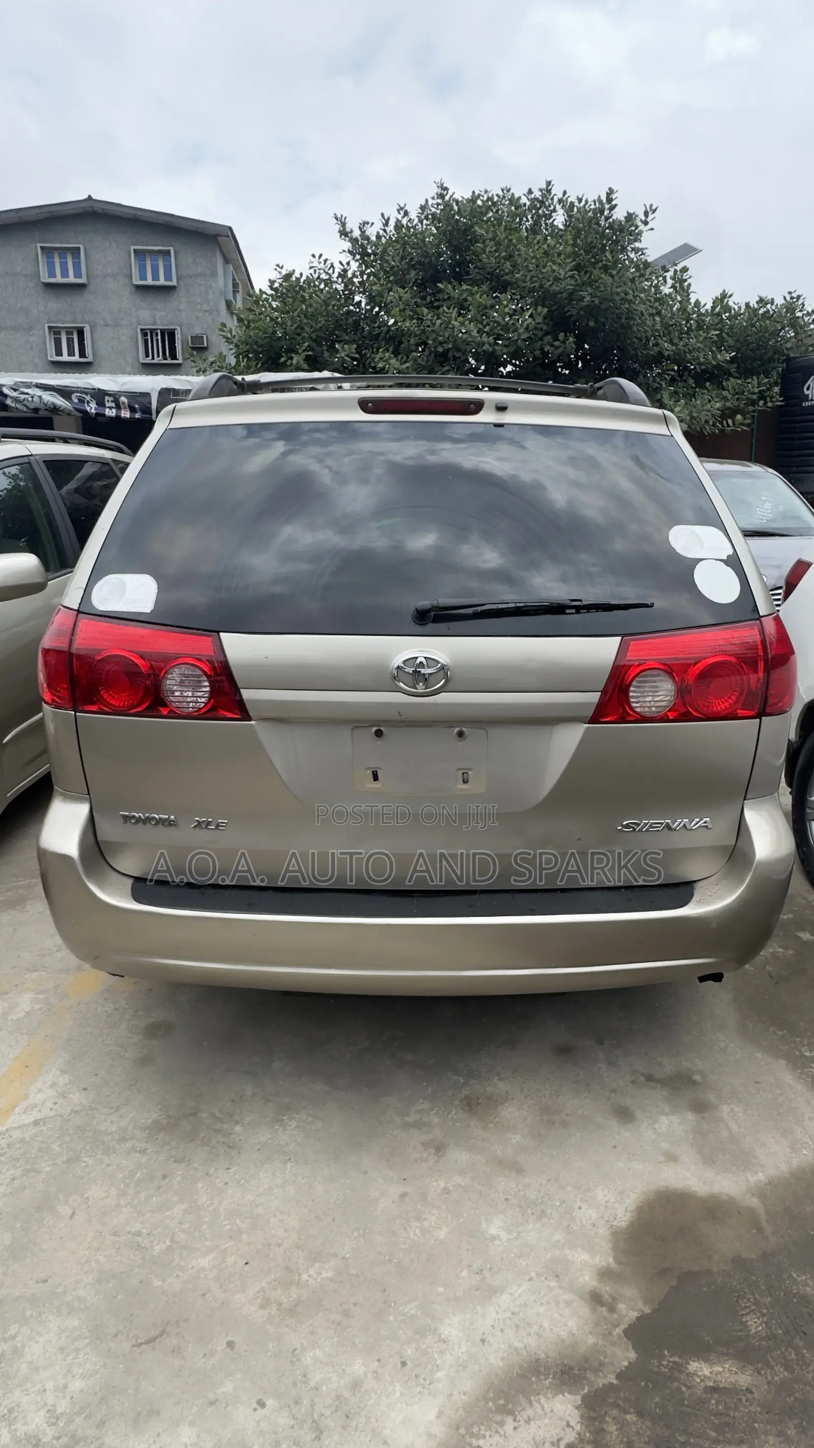 Toyota Sienna 2007 Gold