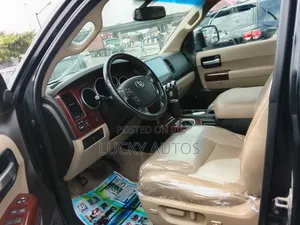 Toyota Sequoia 2015 Black