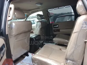 Toyota Sequoia 2015 Black