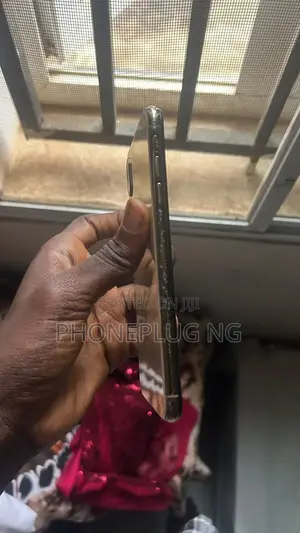 Apple iPhone XS Max 64 GB Gold