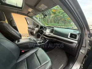 Toyota Highlander 2015 Gray