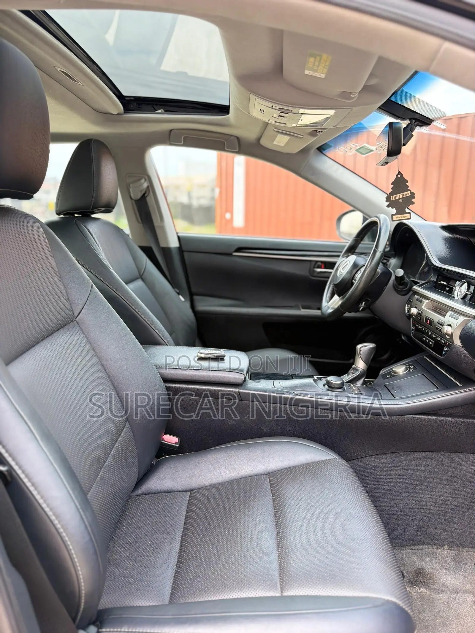 Lexus ES 2016 Black