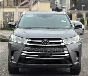 Toyota Highlander 2018 Gray