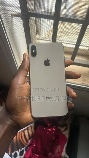 Apple iPhone XS Max 64 GB Gold