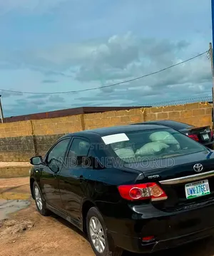 Toyota Corolla 2012 Black