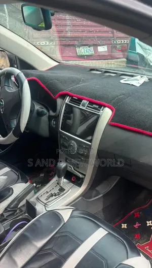 Toyota Corolla 2012 Black