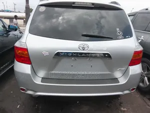 Toyota Highlander 2010 Silver