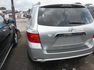 Toyota Highlander 2010 Silver