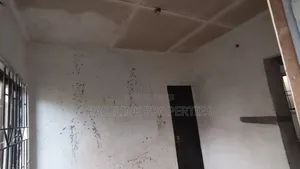 1bdrm Room & Parlour in Ayobo for rent