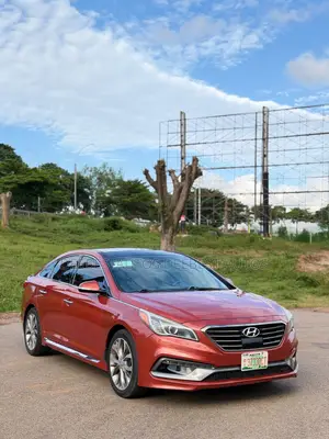 Hyundai Sonata Sport 2.0T Sedan FWD (2.0L 4cyl 6A) 2016 Orange