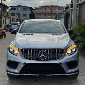 Mercedes-Benz GLE-Class 2016 Silver