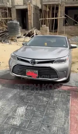 Toyota Avalon XLE Premium Sedan FWD (3.5L 6cyl 6A) 2017 Silver