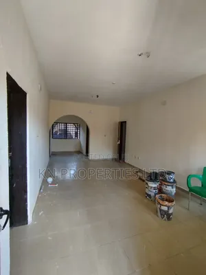 3bdrm Block of Flats in Area 1 for rent