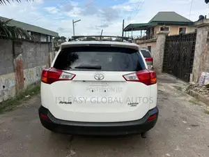 Toyota RAV4 2014 White