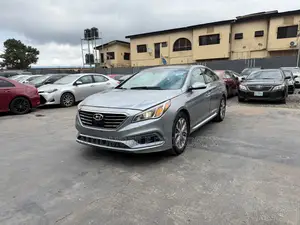 Hyundai Sonata Limited 2.0T 4dr Sedan (2.0L 4cyl Turbo 6A) 2015 Silver