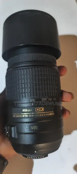 Nikon AF-S DX Nikkor 55-300mm F/4.5-5.6g ED VR Lens – Clean Used