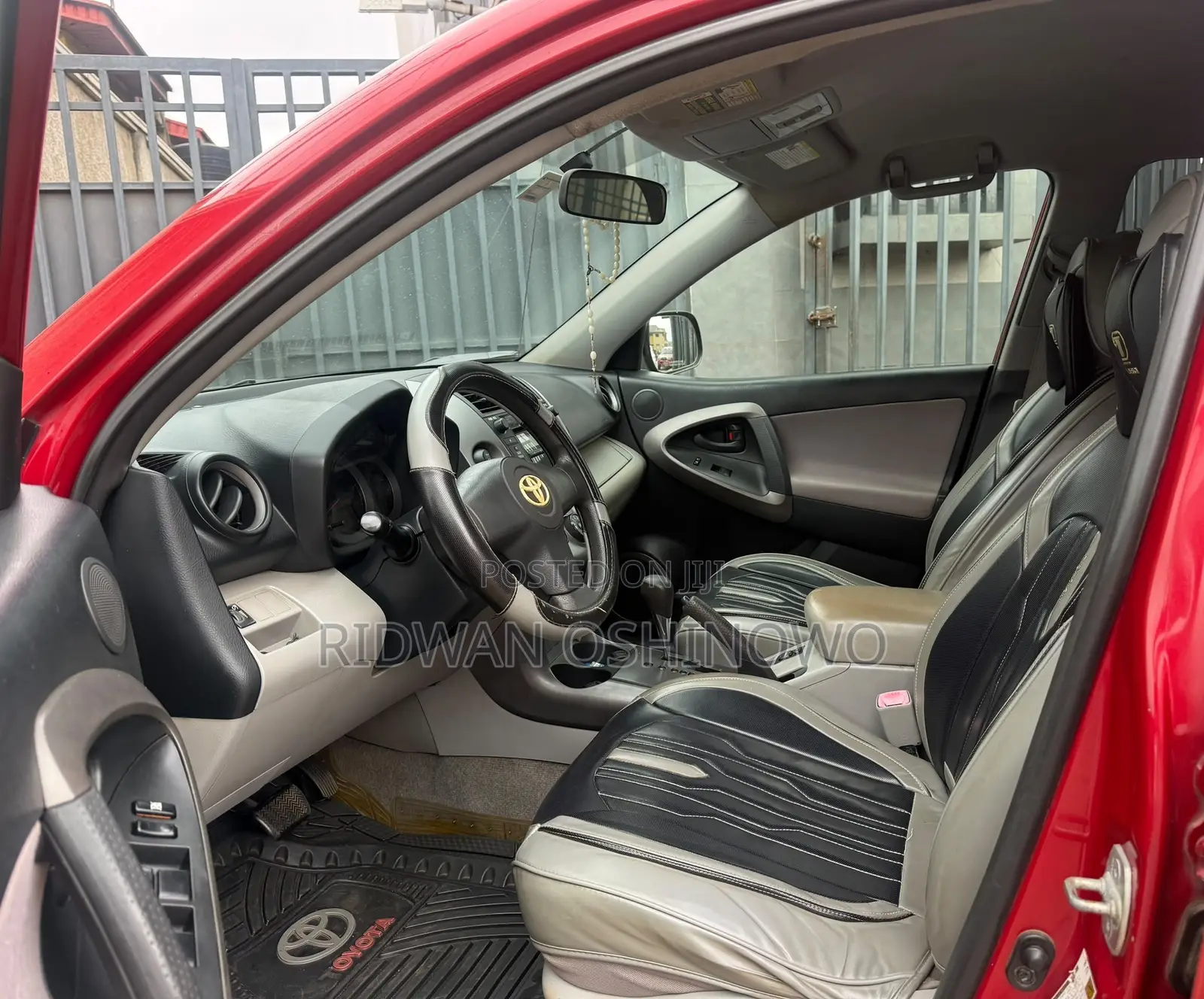 Toyota RAV4 2008 Red
