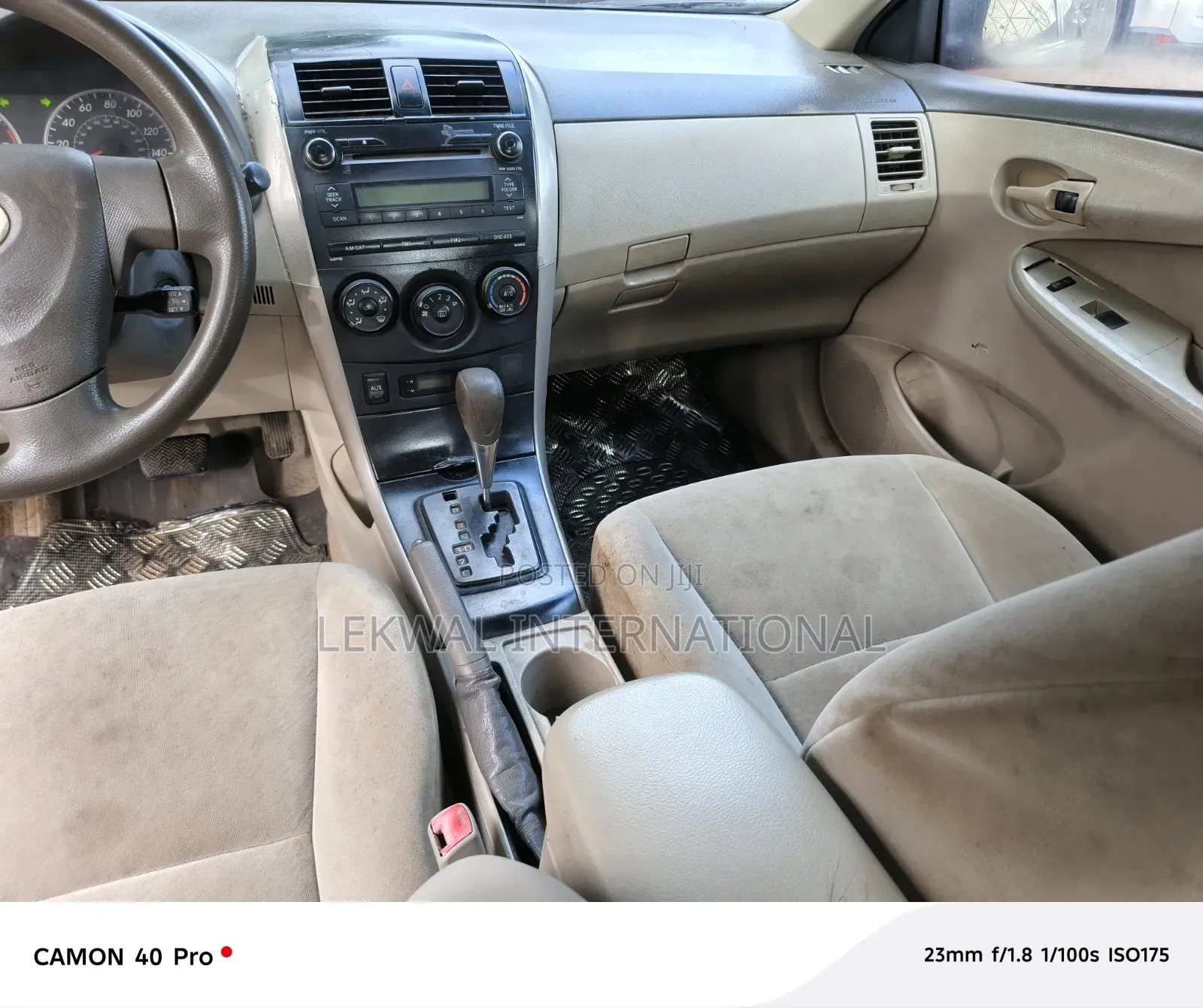 Toyota Corolla 2010 Silver