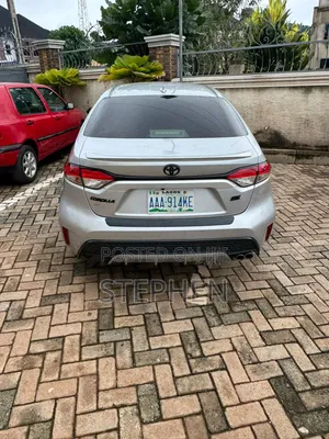 Toyota Corolla 2023 Silver