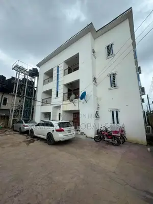 2bdrm Block of Flats in Cedar-Wood Estate for sale