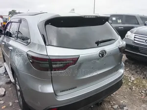 Toyota Highlander 2015 Silver