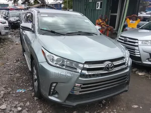 Toyota Highlander 2015 Silver