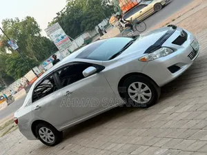 Toyota Corolla 2010 Silver