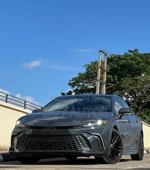 Toyota Camry 2025