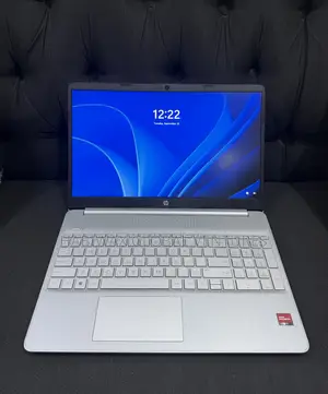 Laptop HP 15 8GB AMD Ryzen 5 SSD 256GB