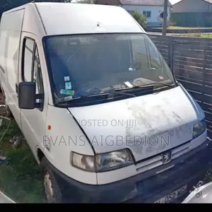 Peugeot Boxer 1999 White